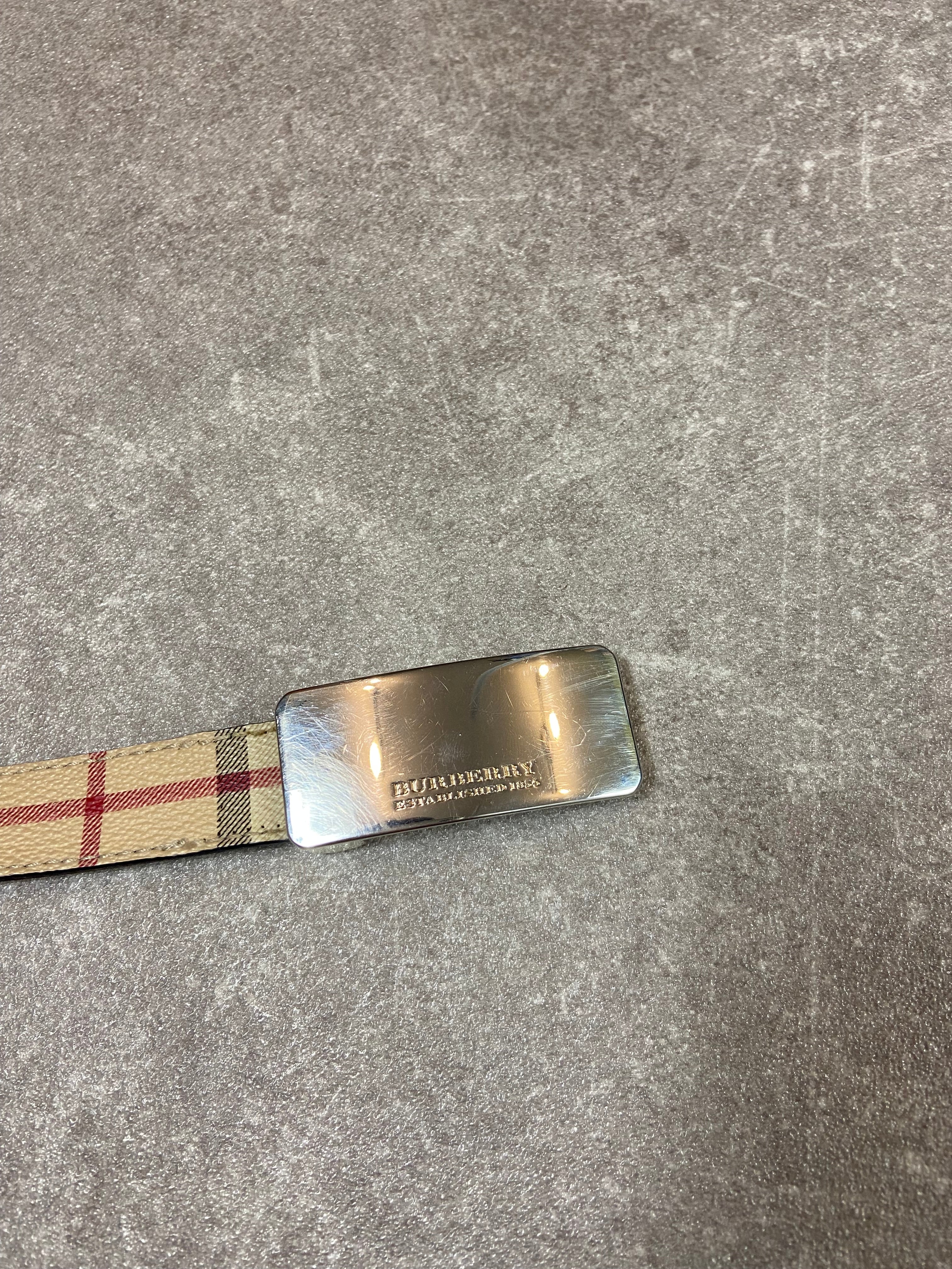 Burberry belt 88cm small