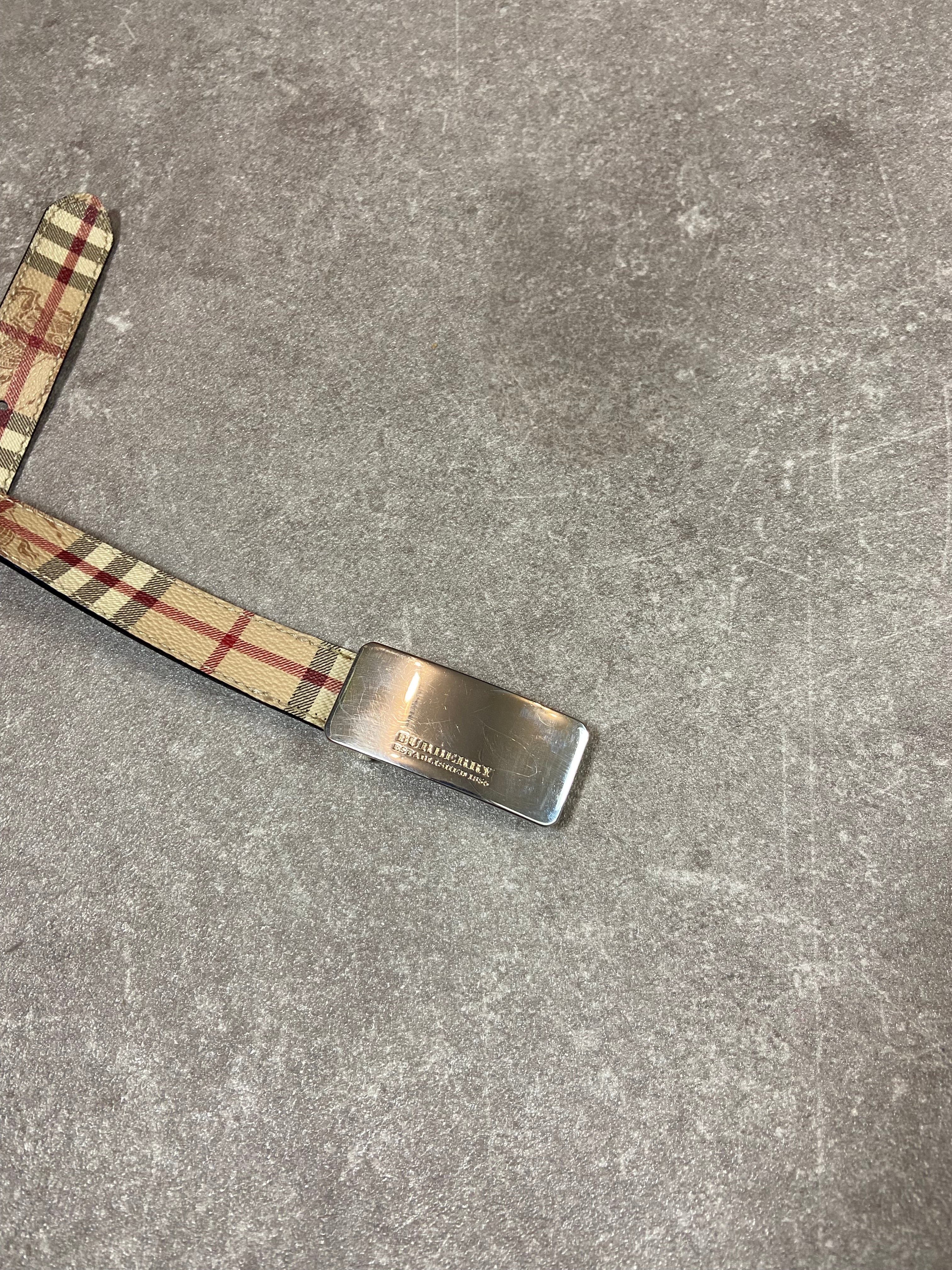 Burberry belt 88cm small