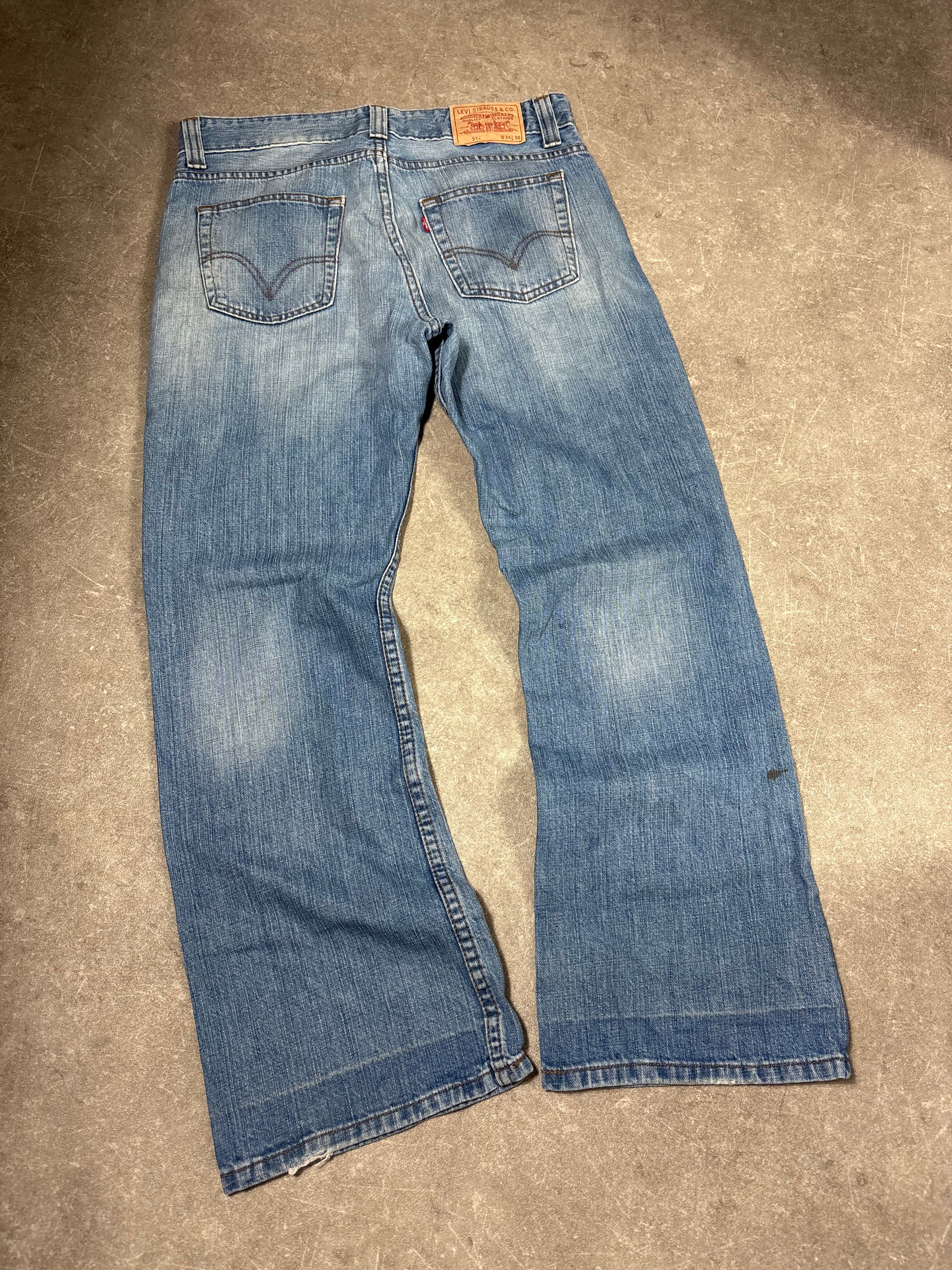 Levi’s Flared Jeans (M)-(L)