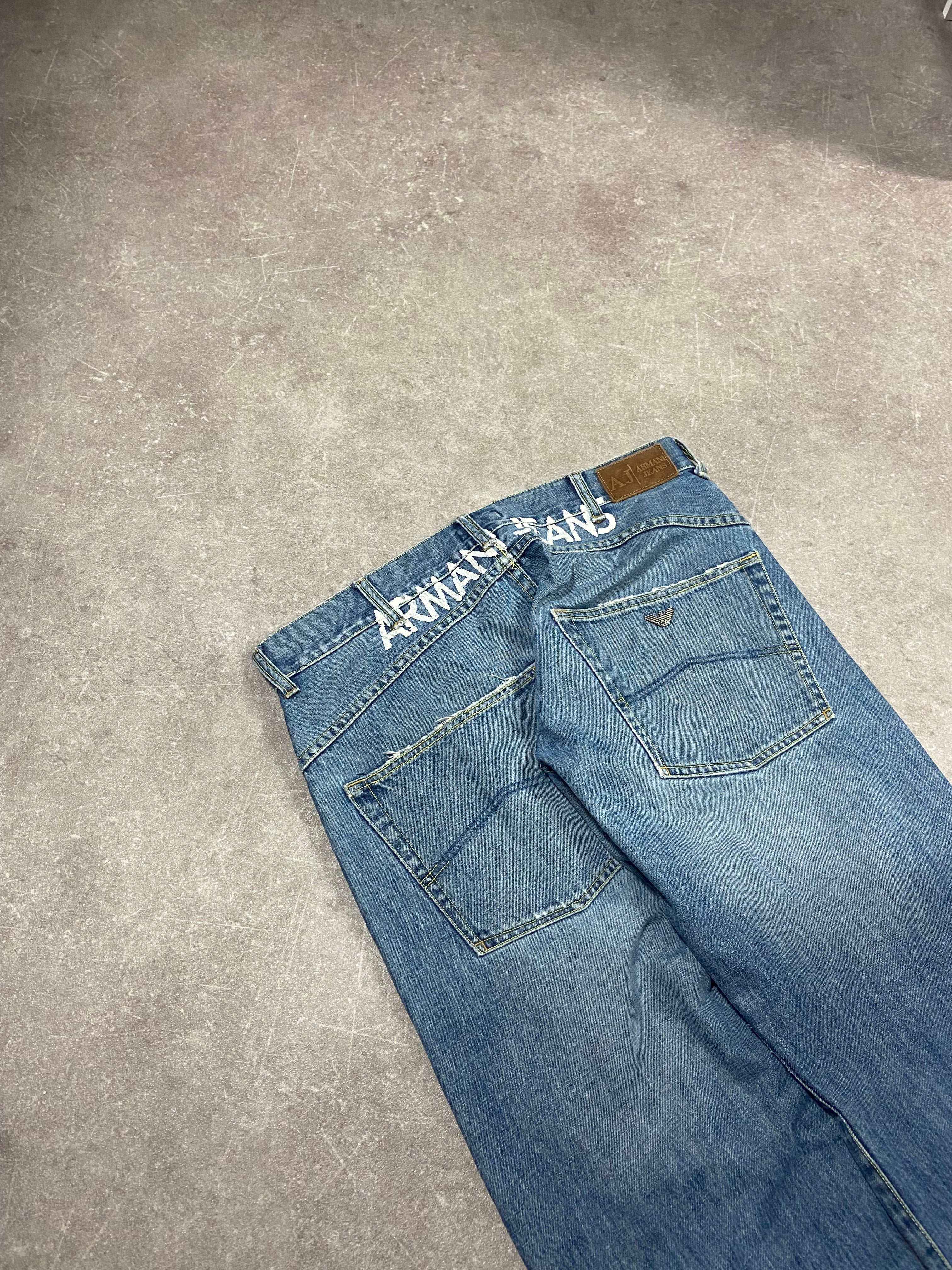 Armani Jeans M