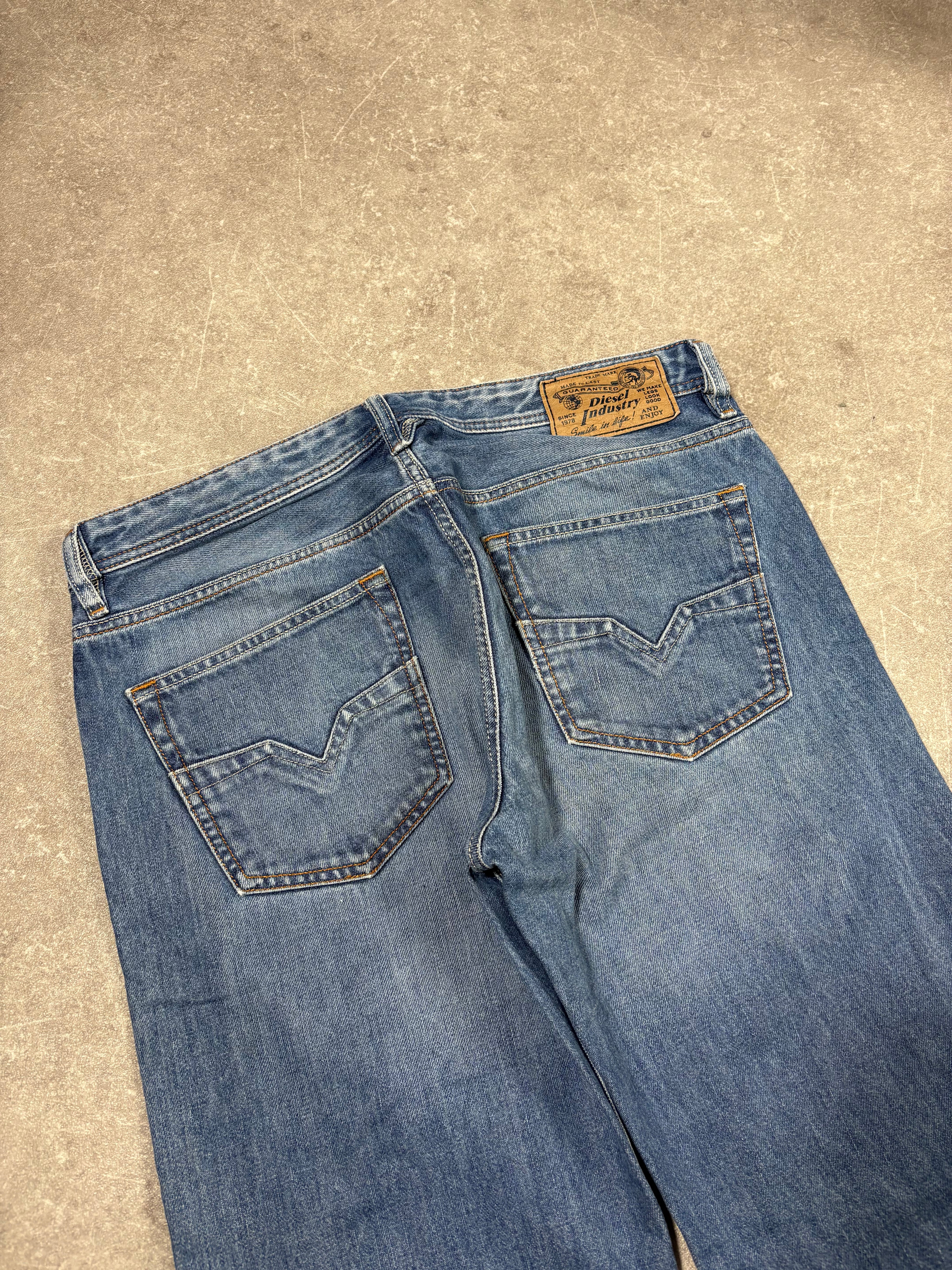 Diesel Jeans (L)