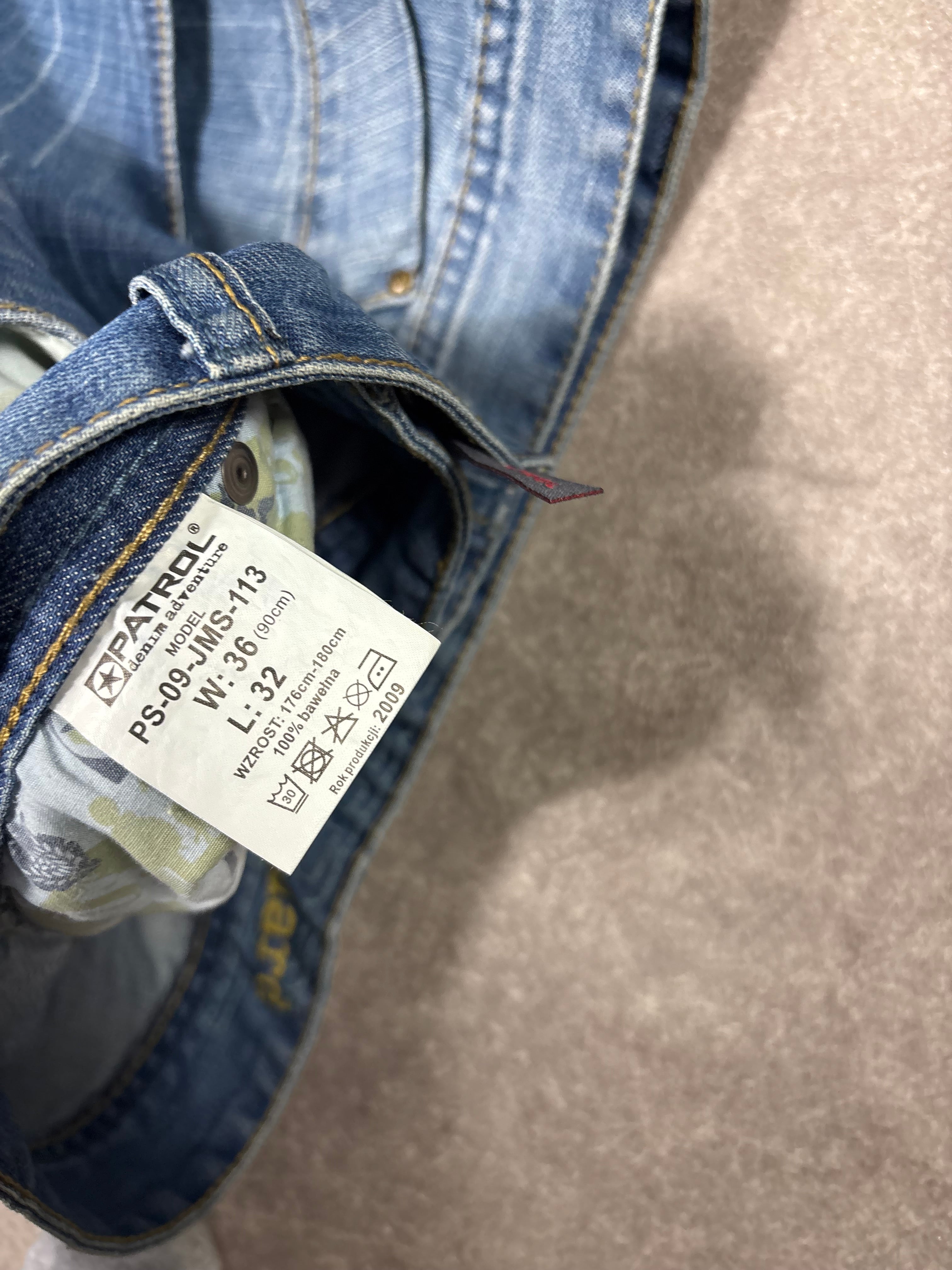 Designer Flared Jeans (S)