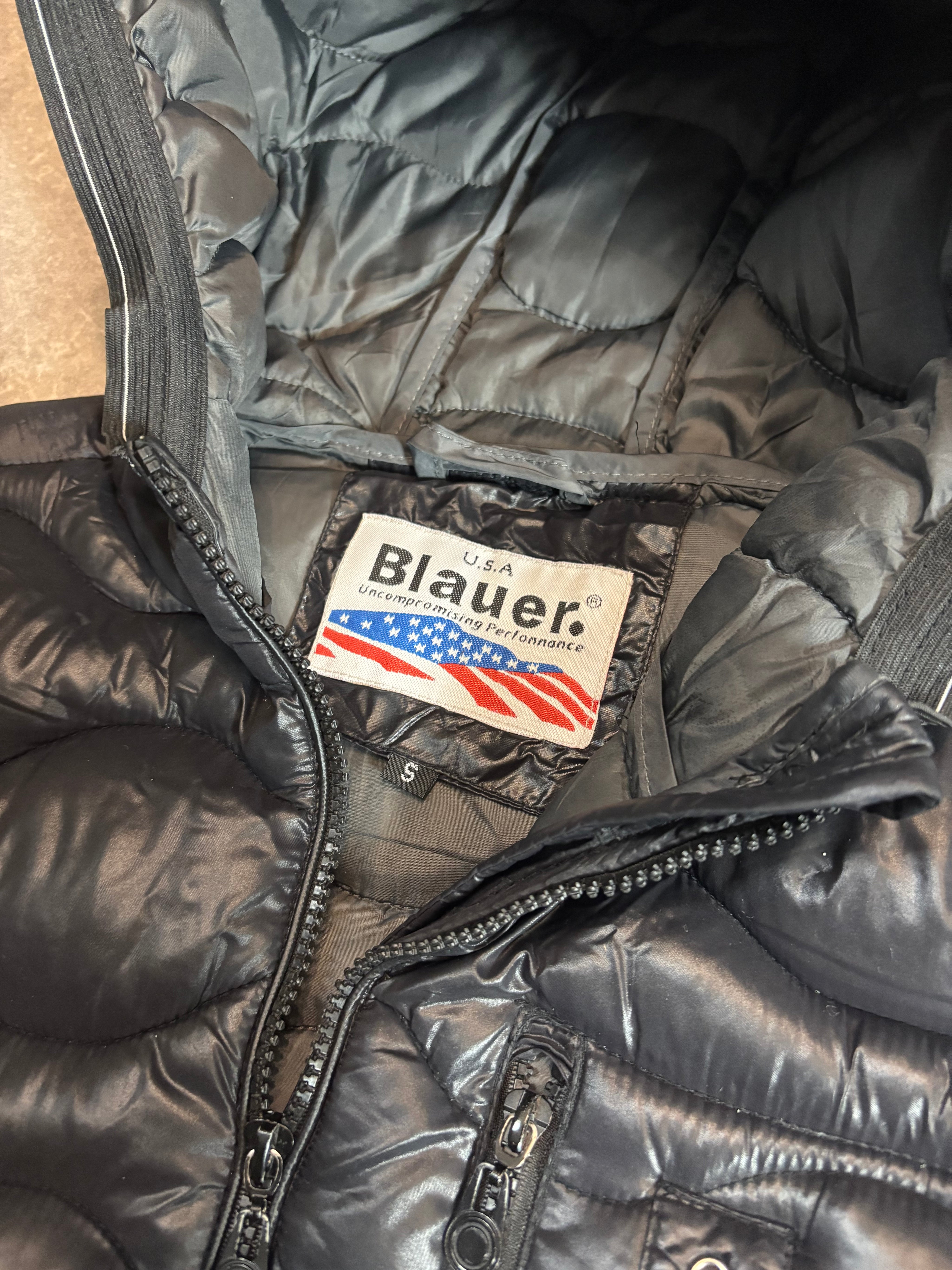 Blauer Puffer (S)