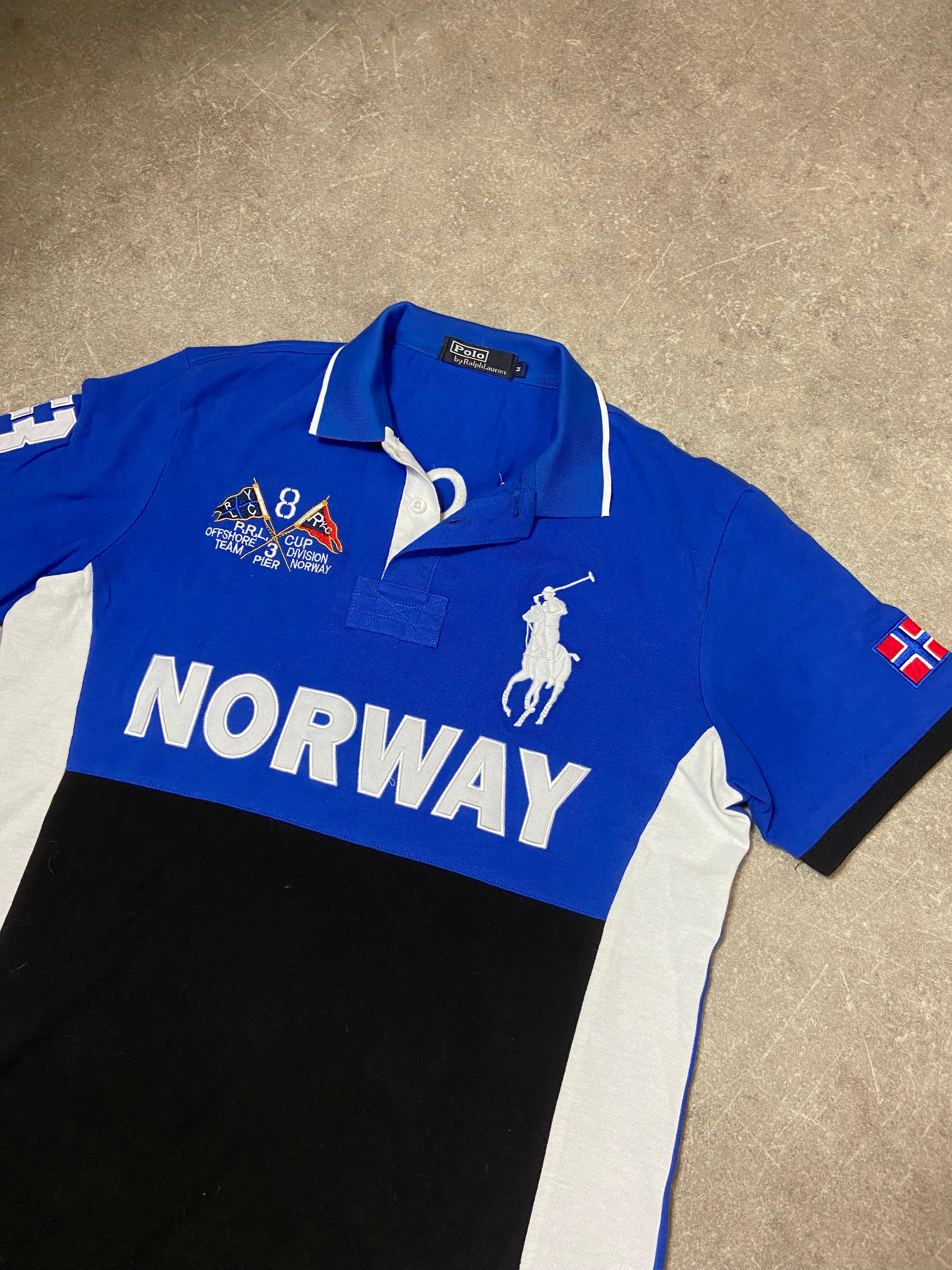 Ralph Lauren Polo (L)
