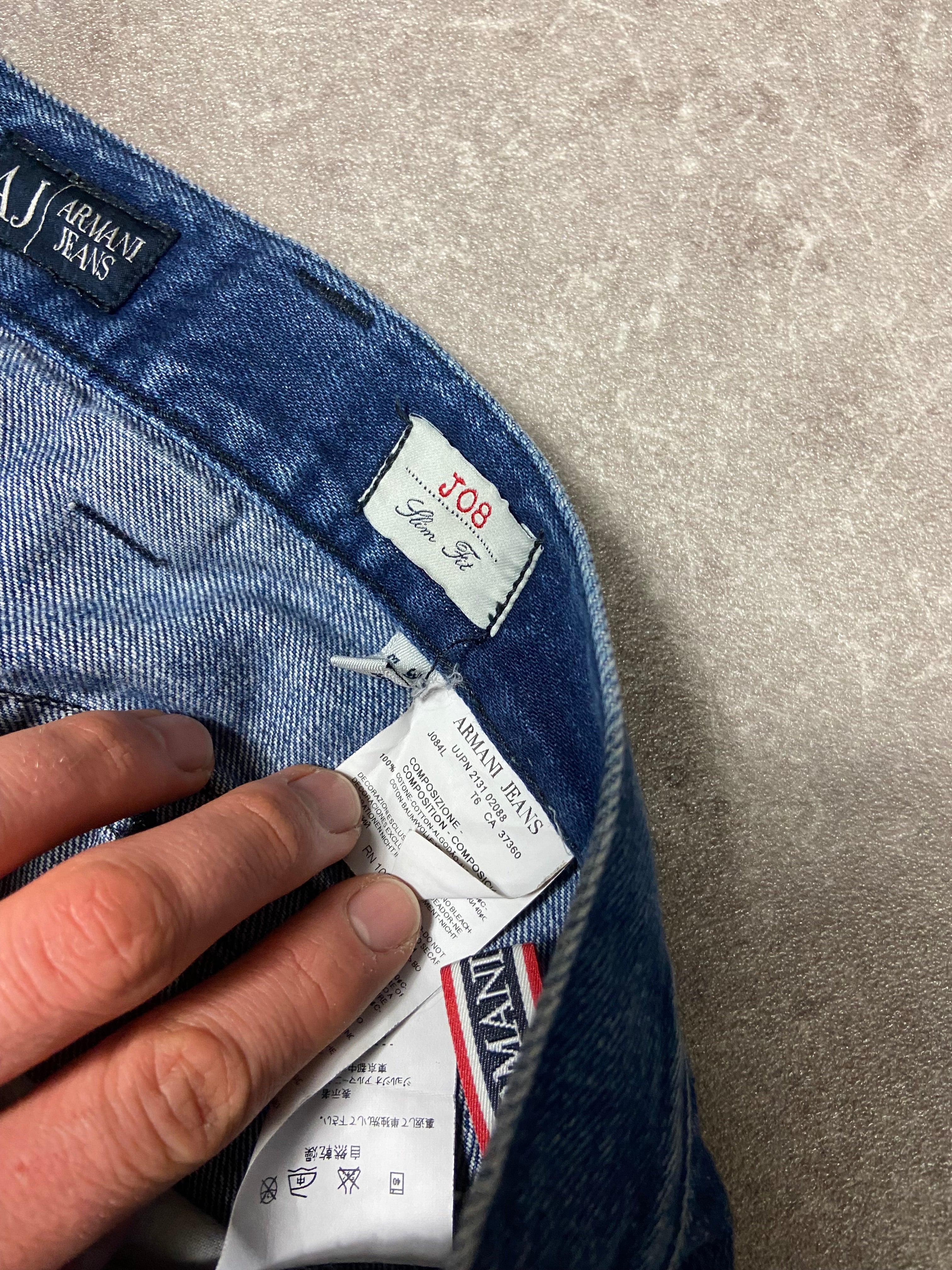 Armani Jeans M