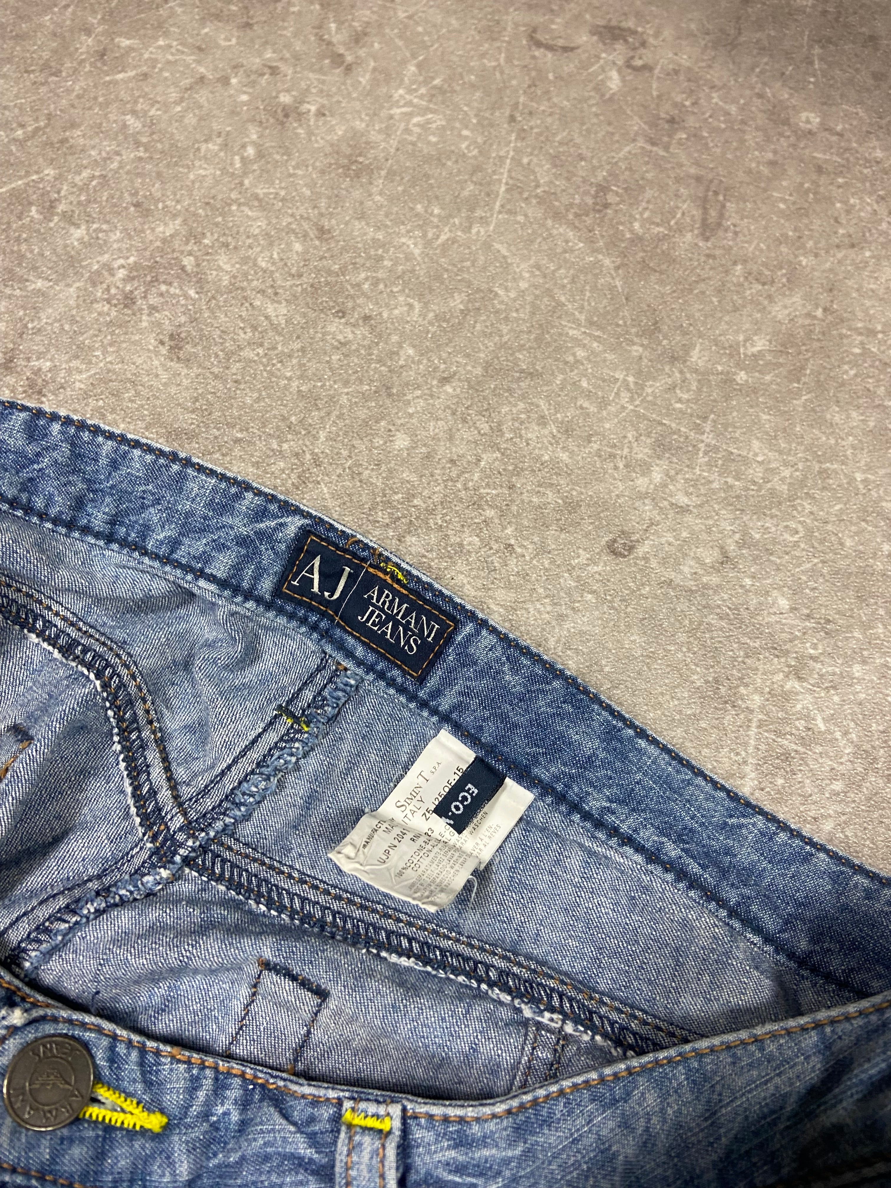 Armani Jeans M