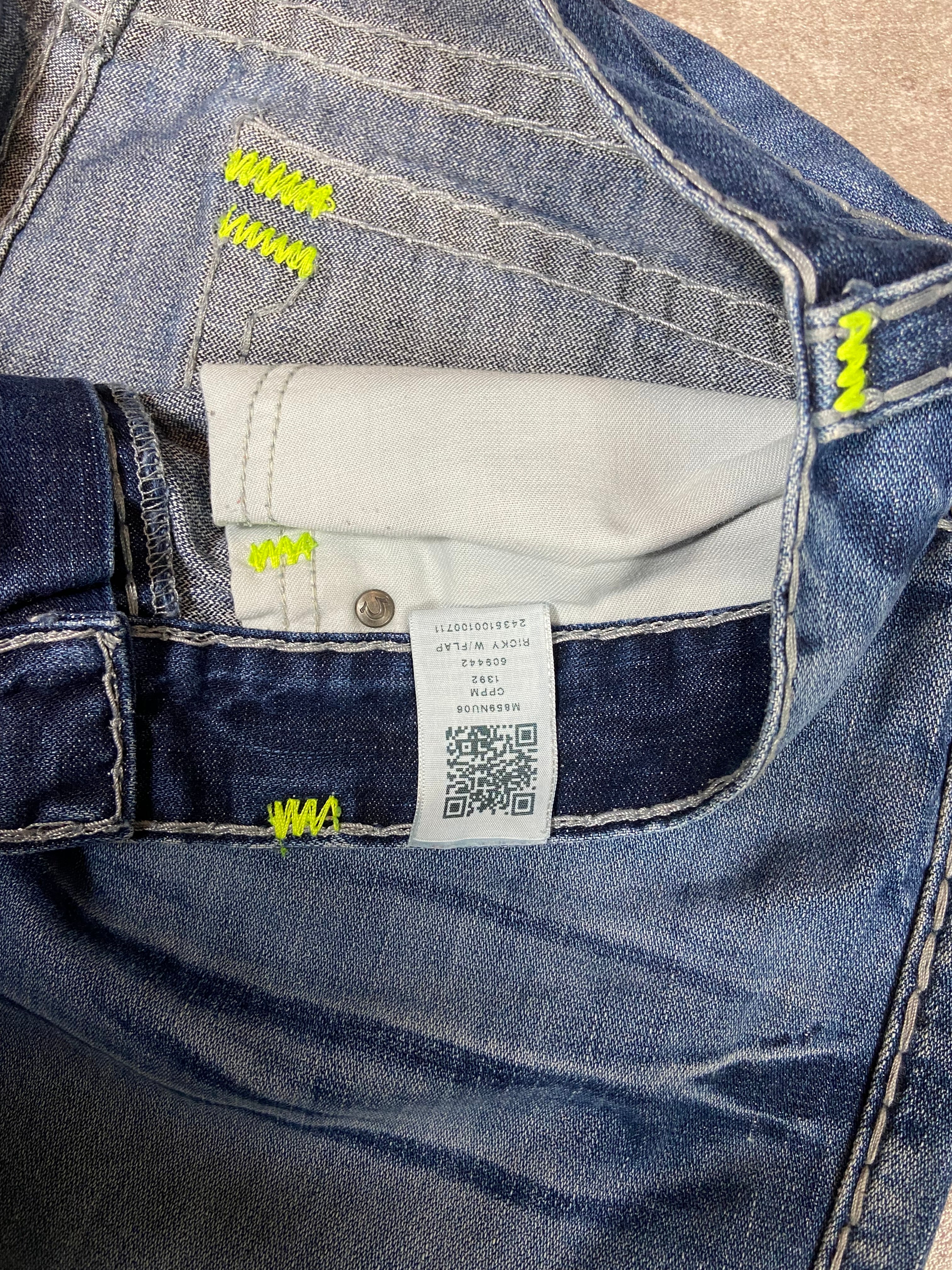 True Religion Jeans M-L