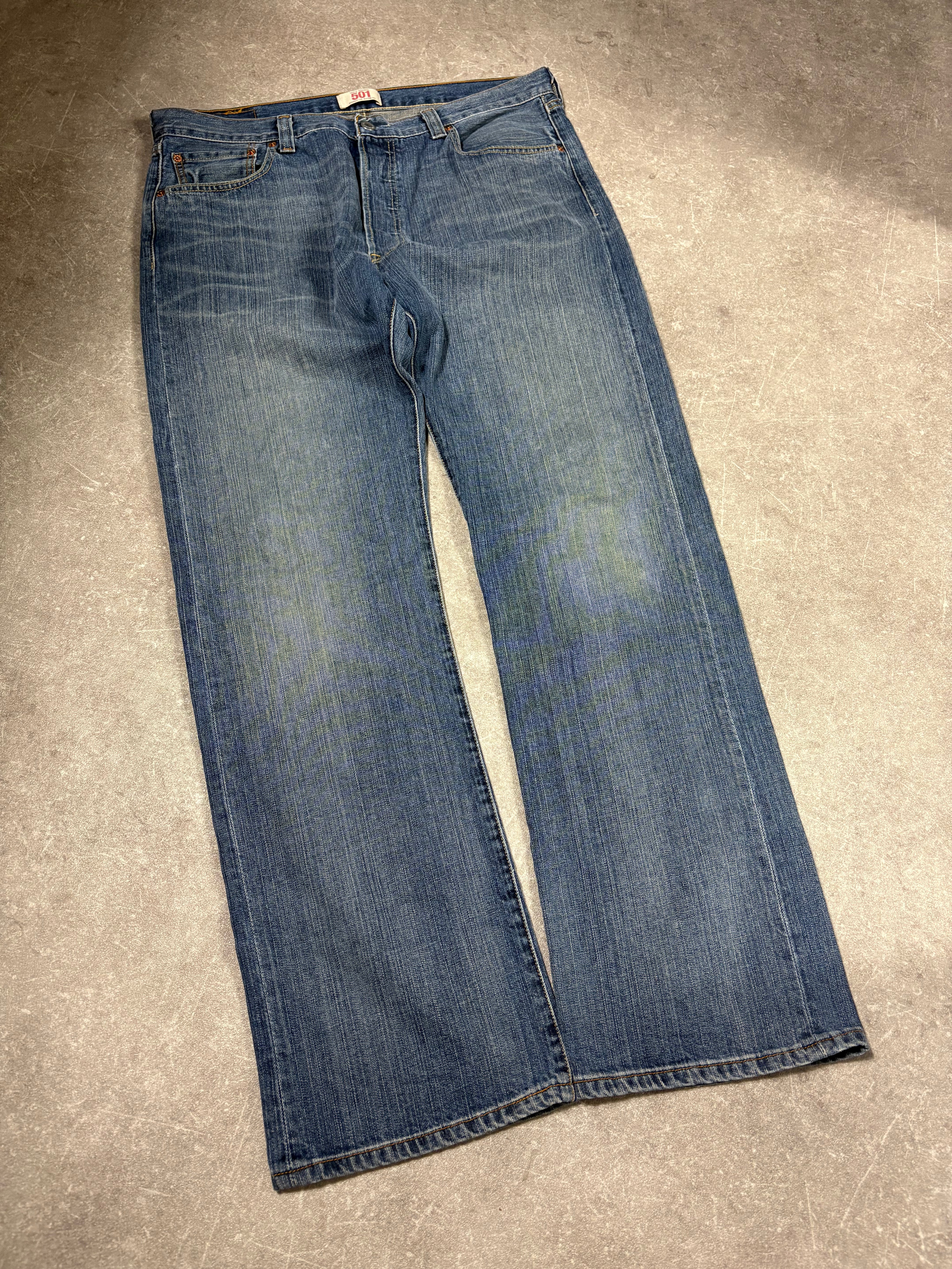 Levis 501 Jeans (M)