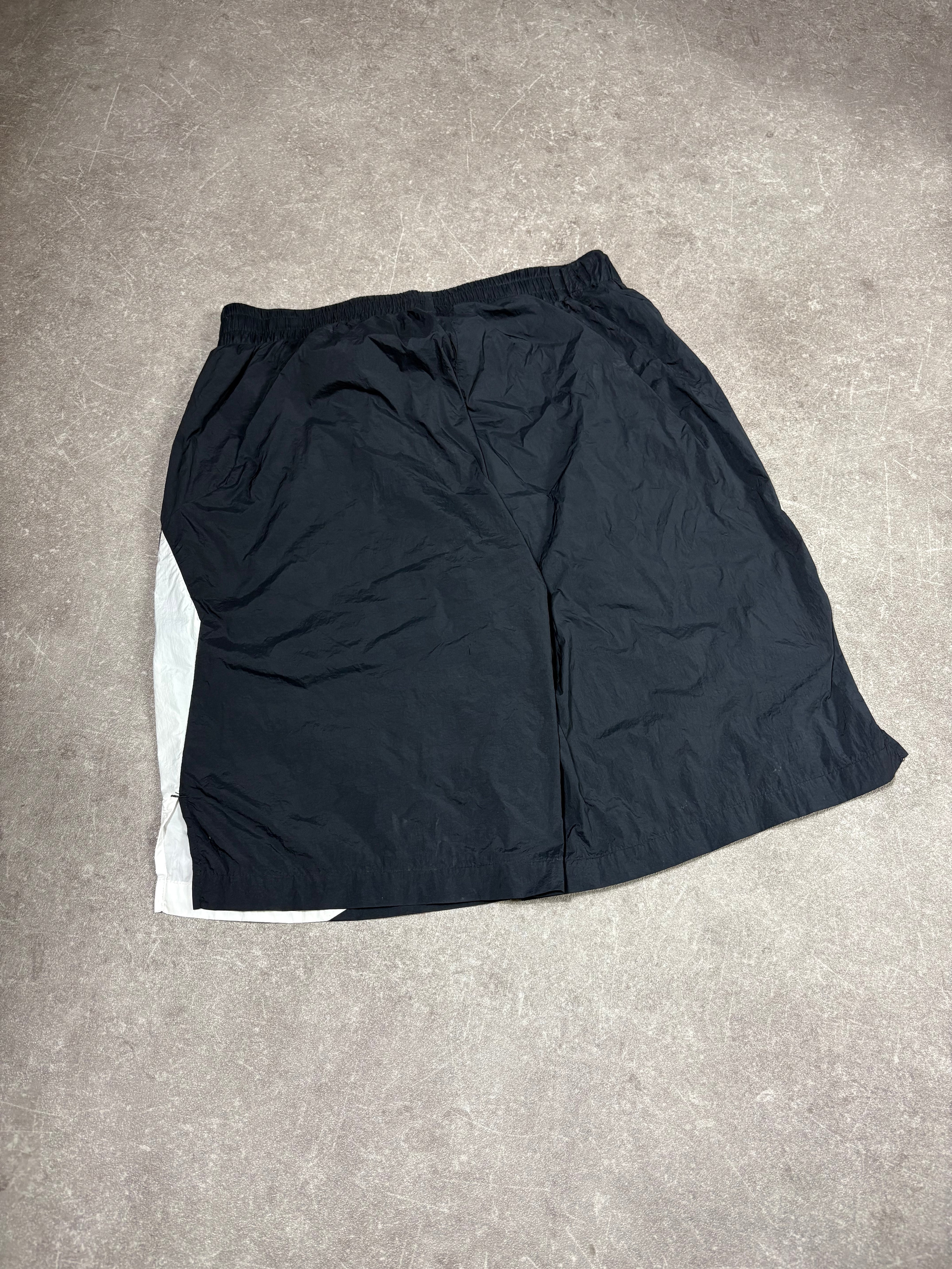 Emporio Armani Shorts L