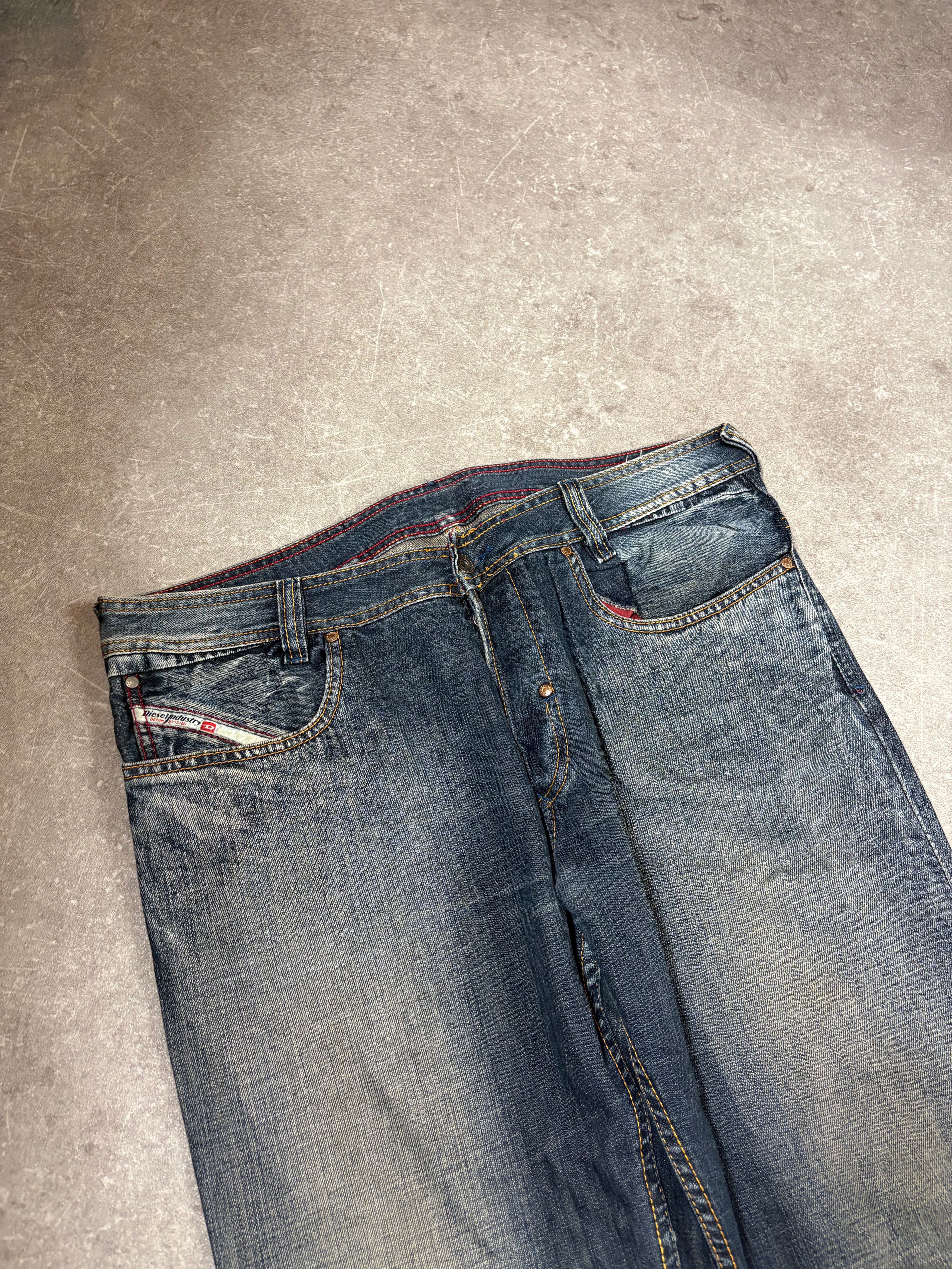 Diesel Jeans (L)