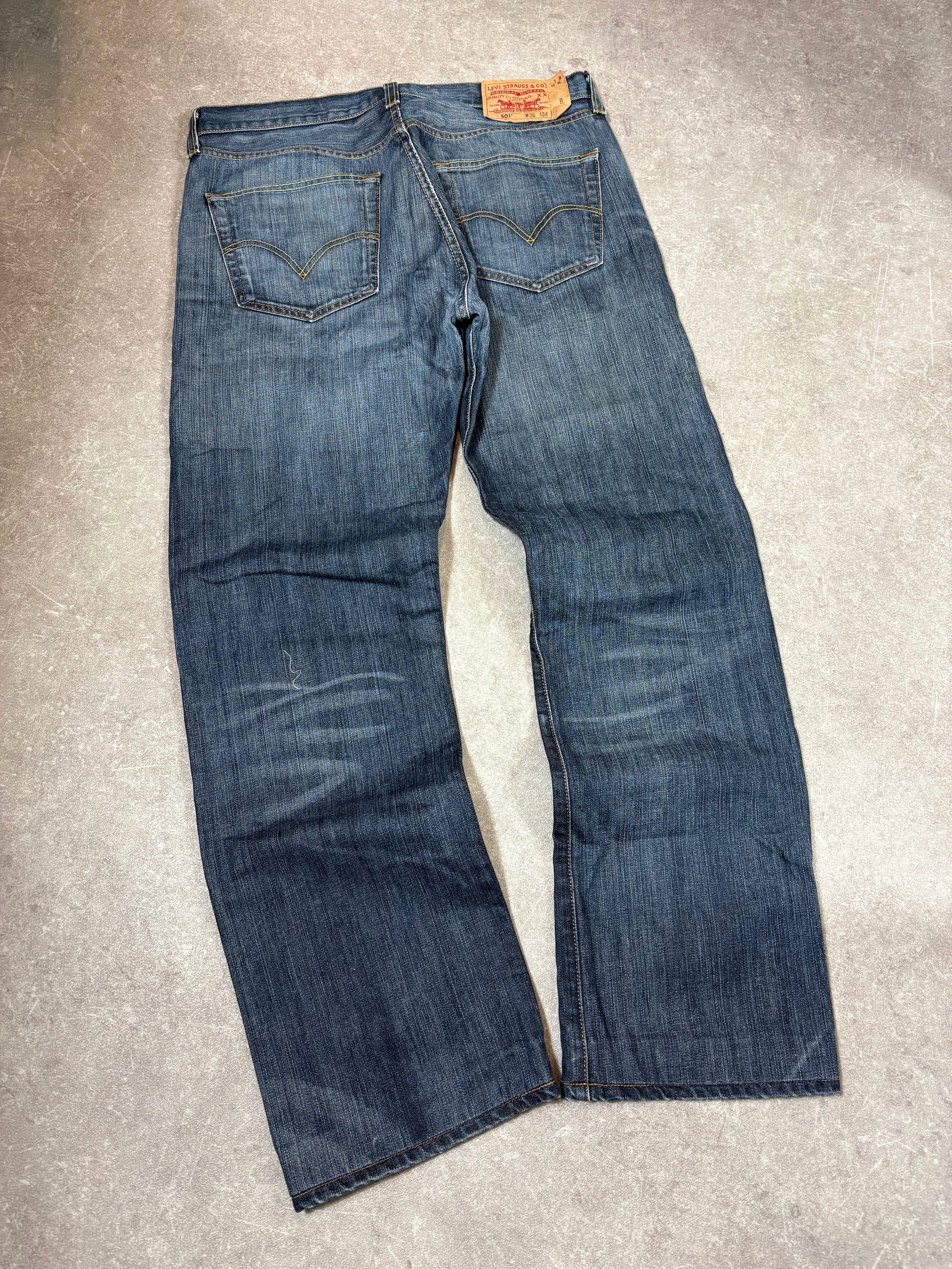 Levis 501 Washed Jeans (M)-(L)