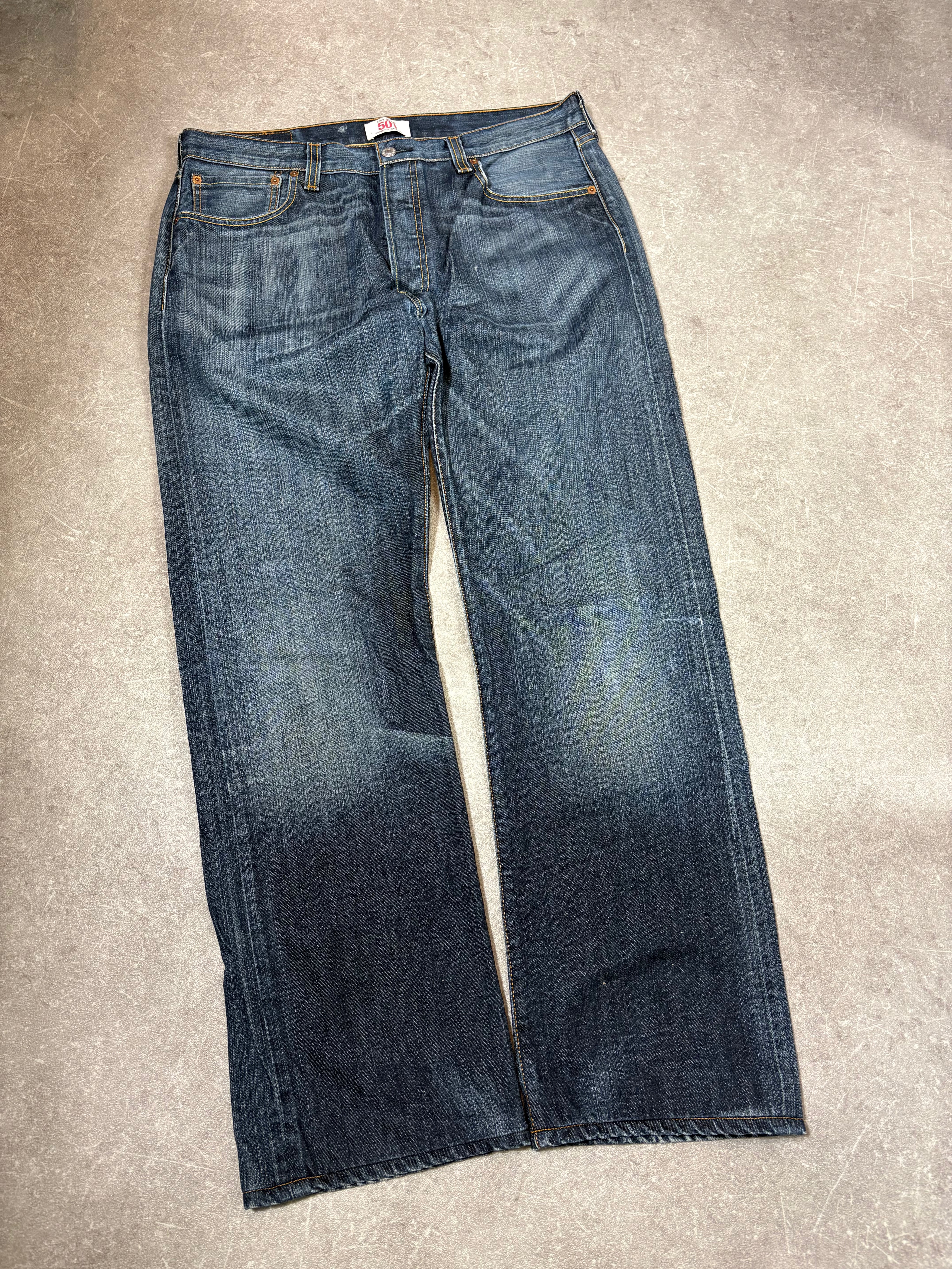 Levis 501 Washed Jeans (M)-(L)