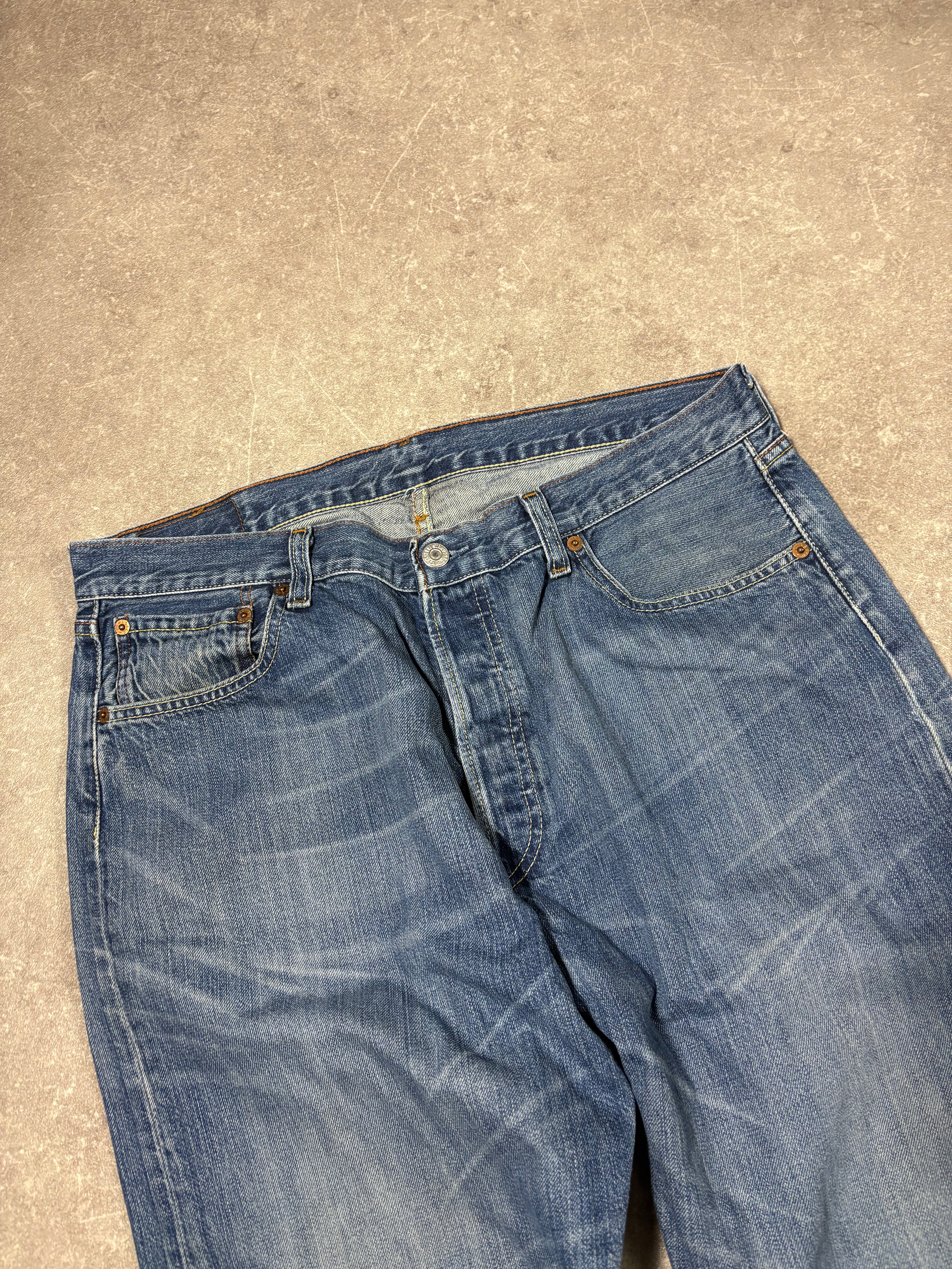 Levis 501 Flared Jeans (M)-(L)