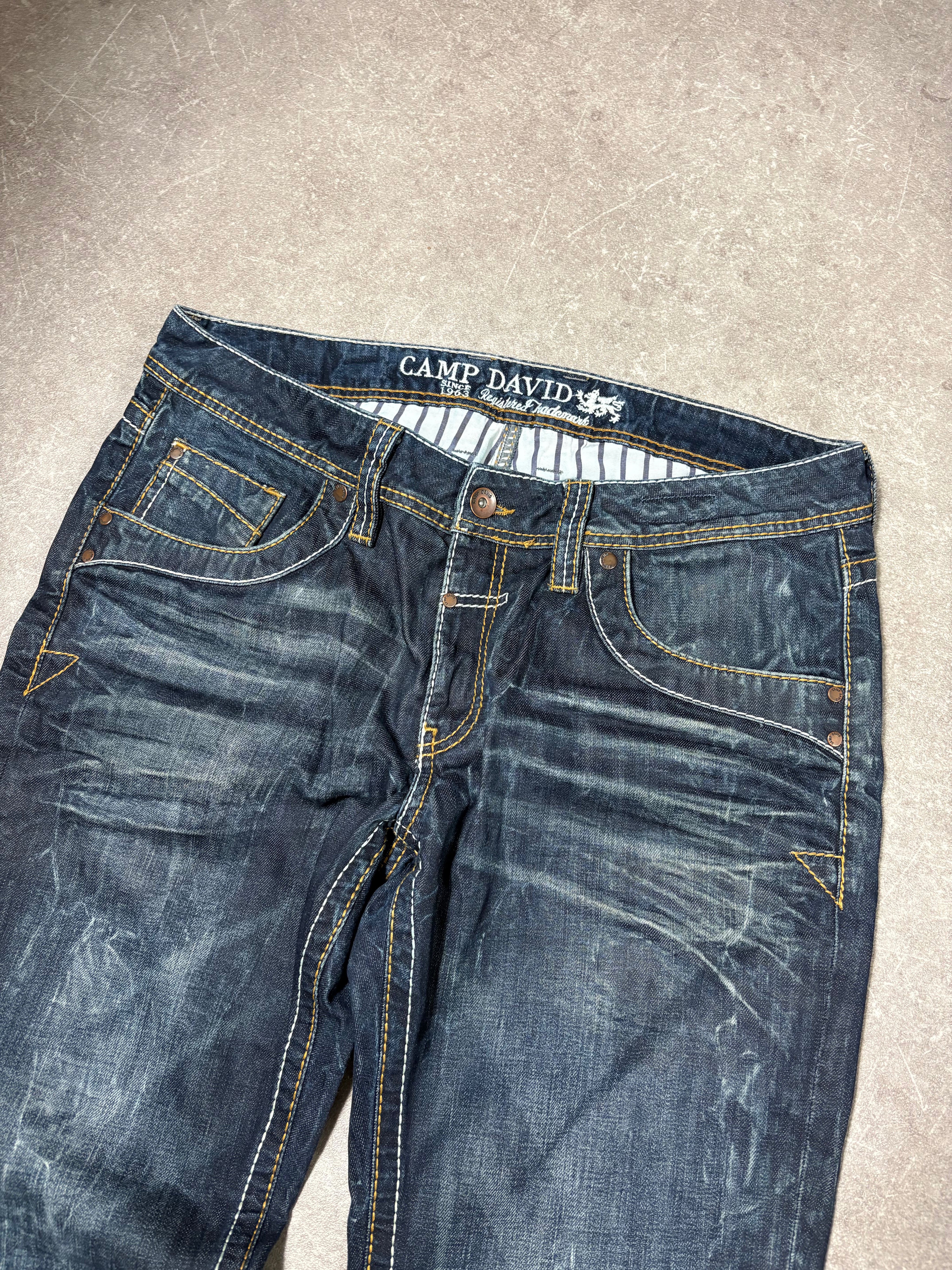 Washed Jeans (M)-(L)