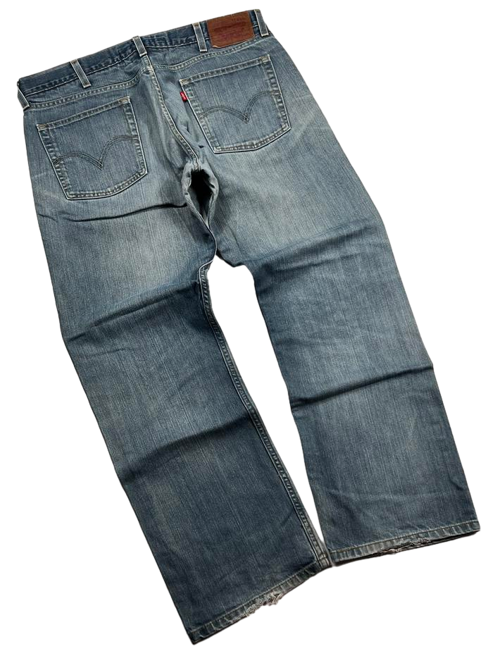 Levi's Straight Jeans (L)