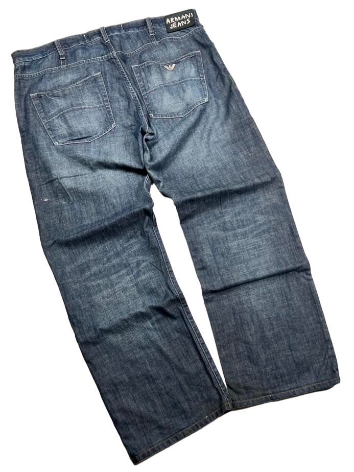 Armani Straight Jeans (M)