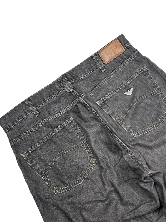 Armani Straight Jeans (M)