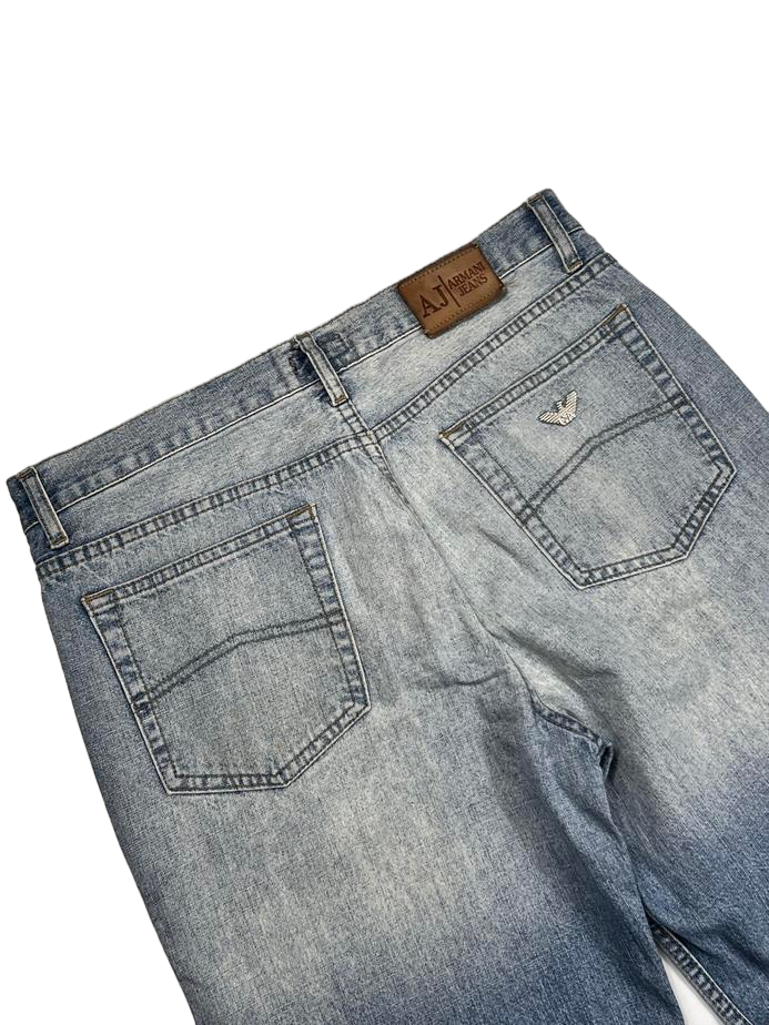 Armani Straight Jeans (M)