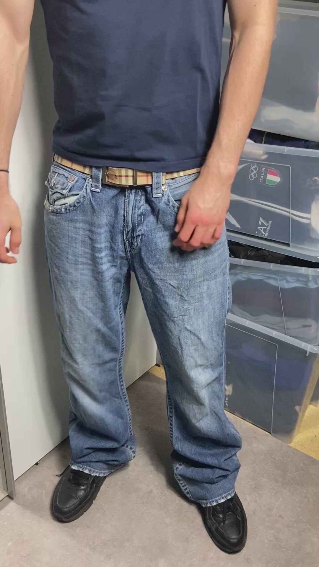 True Religion Jeans L